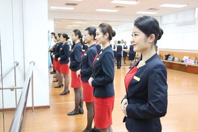 深航商旅開展營銷服務崗位能力提升培訓 禮儀服務賦能優(yōu)質體驗